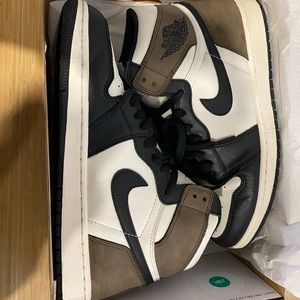 Jordan 1 mocha